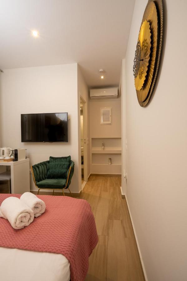 Dema Luxury Suites - Perikleous E1 Афины Экстерьер фото